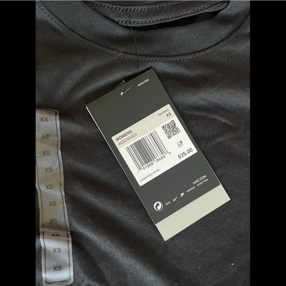 Nike Athletic Shirt - Picture 2 of 3